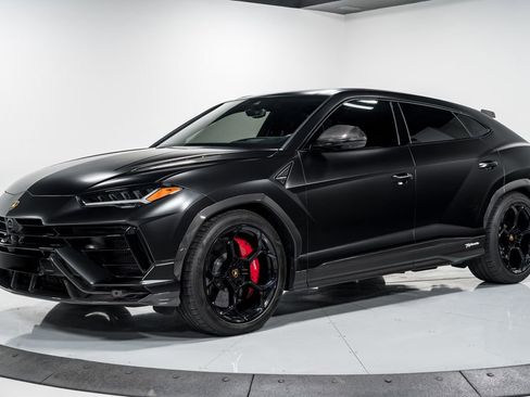 Used 2023 Lamborghini Urus Performante AWD/4WD image 7