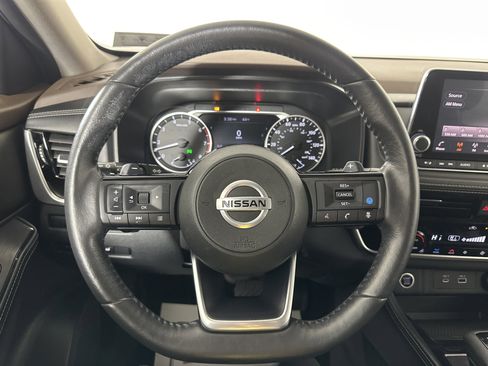 Used 2021 Nissan Rogue SL image 12