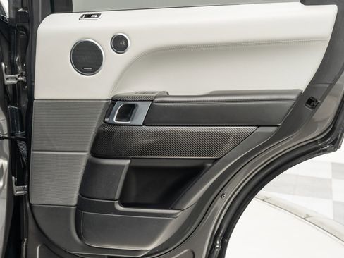 Used 2020 Land Rover Range Rover Sport SVR image 40