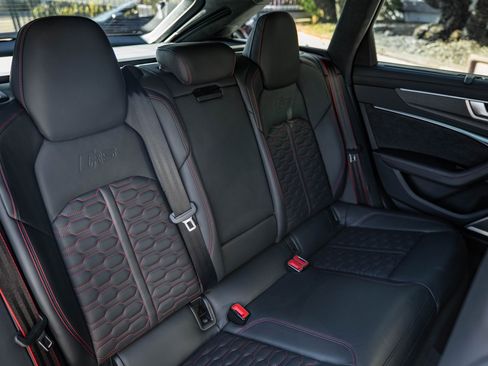 Used 2023 Audi RS 6 w/ Carbon Optic Package image 35