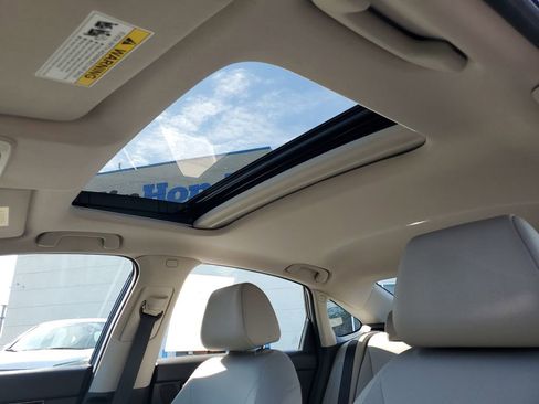 Certified 2024 Honda Civic EX image 30