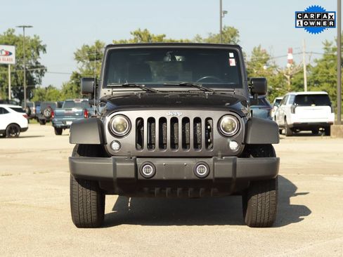 Used 2017 Jeep Wrangler Unlimited Sport w/ Quick Order Package 24S AWD/4WD image 2
