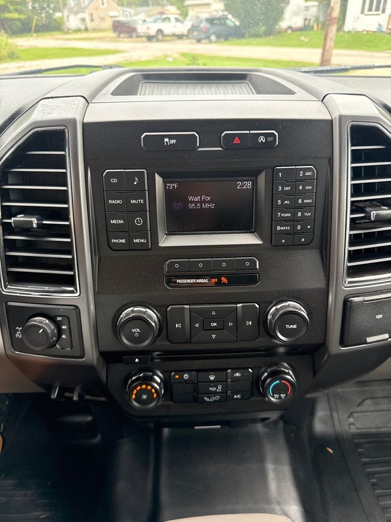 Used 2017 Ford F150 XLT AWD/4WD image 15