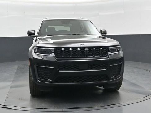 New 2026 Jeep Grand Cherokee L 4WD image 10
