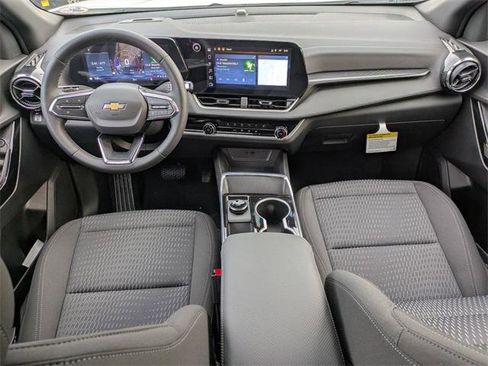 New 2026 Chevrolet Equinox LT w/ Safety and Technology Package image 24