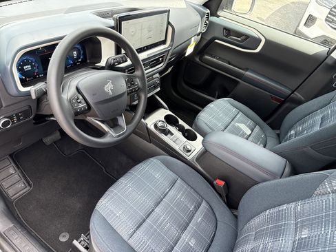 New 2025 Ford Bronco Sport Heritage image 9