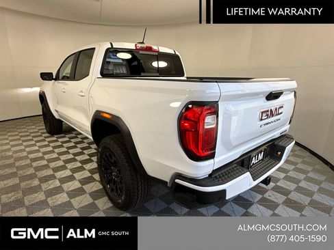 New 2026 GMC Canyon Elevation w/ Convenience Package image 9