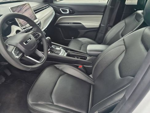 Used 2025 Jeep Compass Limited AWD/4WD image 19