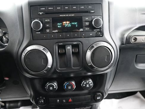 Used 2012 Jeep Wrangler Sport image 19