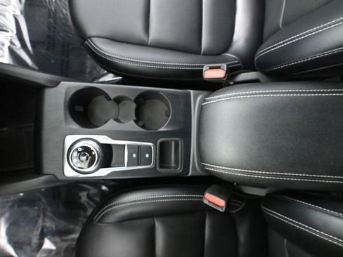 Used 2024 Ford Escape Platinum AWD/4WD image 32