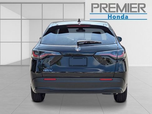 New 2027 Honda HR-V LX image 3