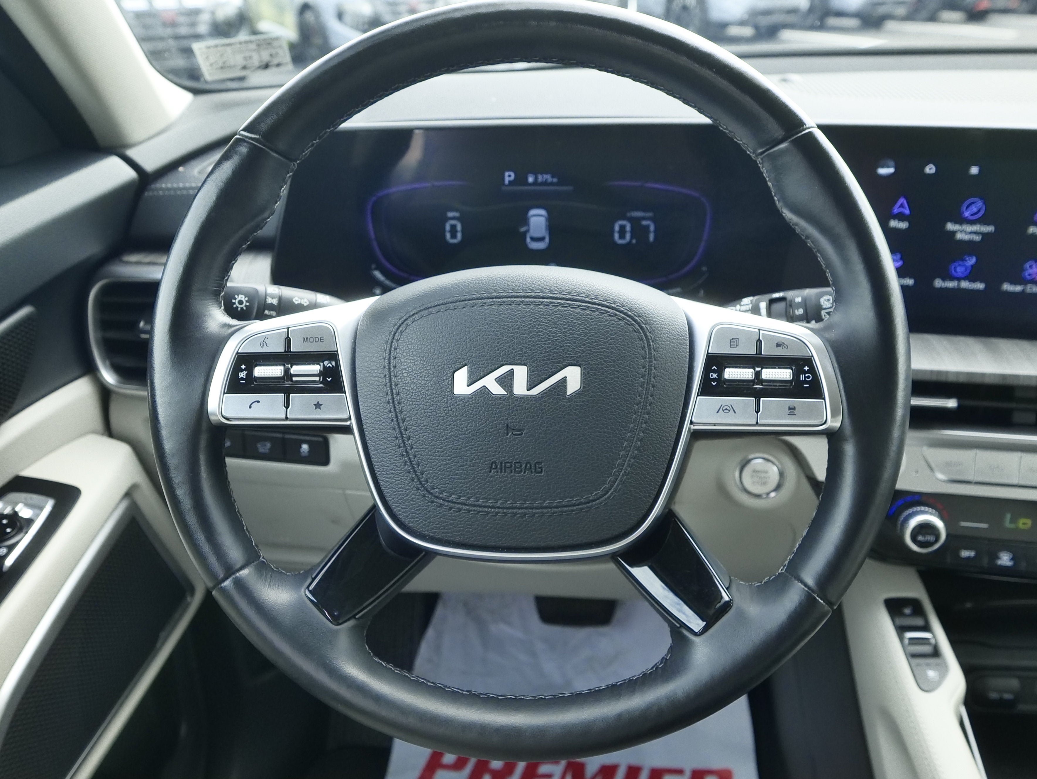 Used 2024 Kia Telluride EX w/ EX Captain's Chair Package AWD/4WD image 20