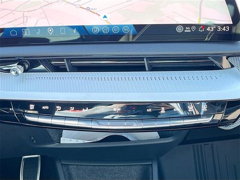 New 2026 Cadillac Optiq Sport 1 w/ LPO, Floor Liner Package image 33