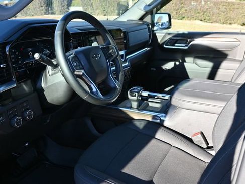 Used 2025 Chevrolet Silverado 1500 RST image 9