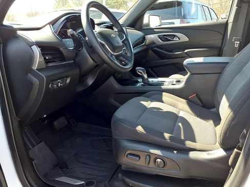 Certified 2023 Chevrolet Traverse LT w/ LPO, Floor Liner Package image 20