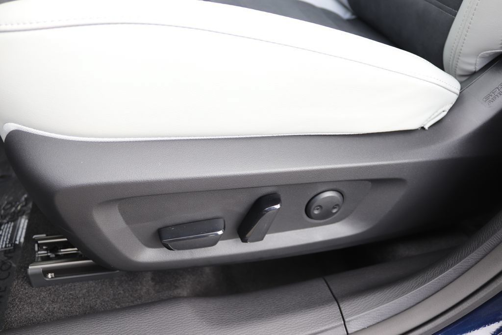 New 2026 Mitsubishi Outlander SE AWD/4WD image 7