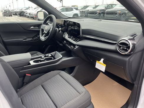 New 2026 Chevrolet Equinox LT image 21