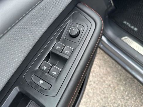 New 2026 Volkswagen Atlas Peak Edition AWD/4WD image 14