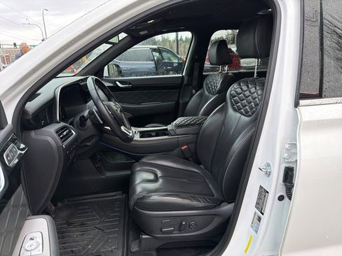 Used 2022 Hyundai Palisade Calligraphy w/ Cargo Package image 2