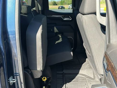 Used 2023 GMC Sierra 1500 SLE w/ Preferred Package AWD/4WD image 28