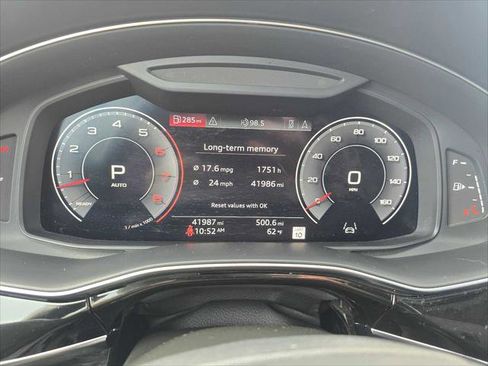 Used 2019 Audi Q8 Prestige w/ Luxury Package image 28