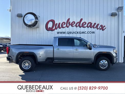 Used 2024 GMC Sierra 3500 Denali w/ Denali Reserve Package image 33