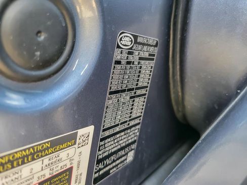 Used 2023 Land Rover Range Rover Velar HST image 25