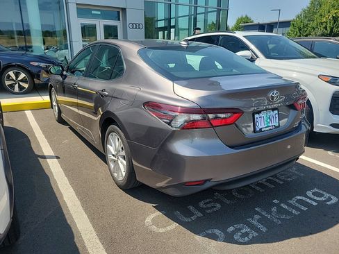 Used 2023 Toyota Camry LE AWD/4WD image 7