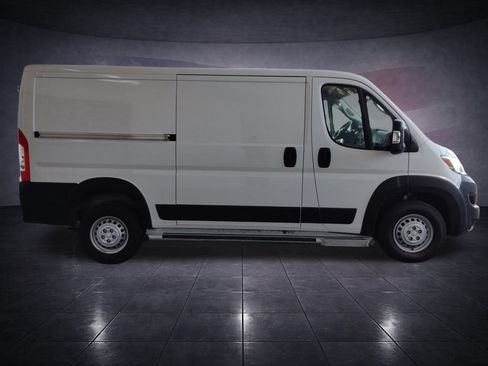 Used 2025 RAM ProMaster 2500 w/ U-Haul Equipment Group FWD image 6