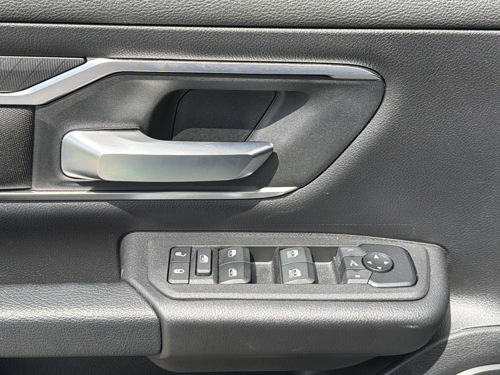Used 2025 RAM 1500 Big Horn AWD/4WD image 21