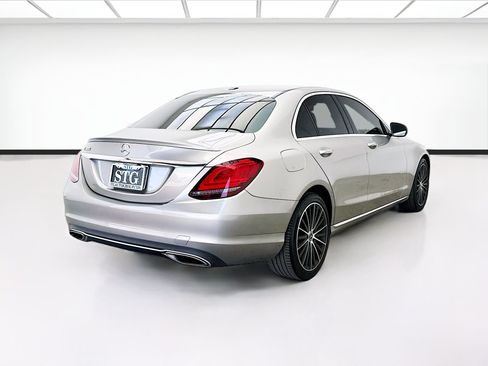Used 2019 Mercedes-Benz C 300 Sedan image 4