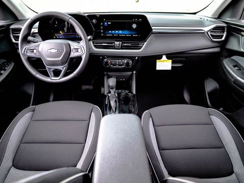 New 2026 Chevrolet TrailBlazer LT AWD/4WD image 12