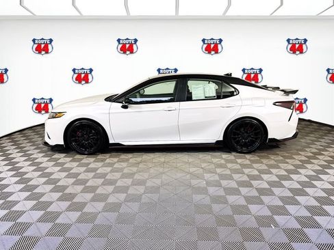 Used 2021 Toyota Camry TRD w/ TRD Package w/JBL Audio image 5