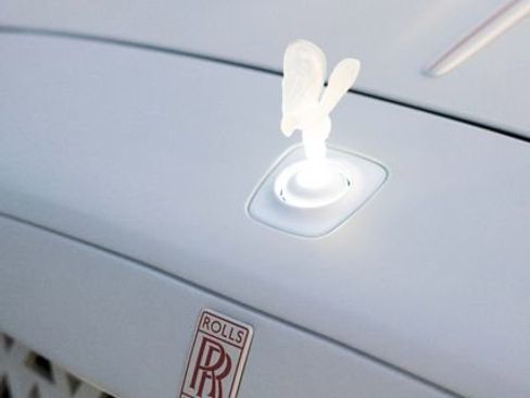 Used 2020 Rolls-Royce Dawn RWD image 3