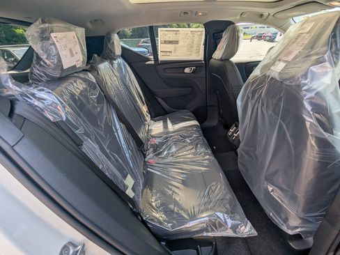 New 2026 Volvo XC40 B5 Plus w/ Protection Package Premier image 21