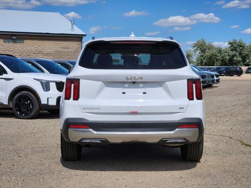 New 2026 Kia Sorento S AWD/4WD image 11