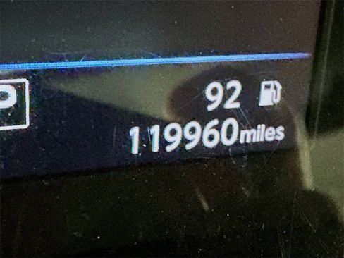 Used 2019 Nissan Rogue SV image 12