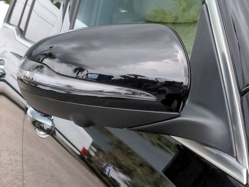 Certified 2022 Mercedes-Benz GLB 250 image 12