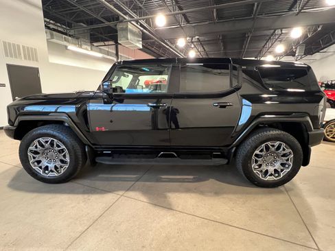 Used 2025 GMC Hummer EV 3X w/ LPO, Sport Package AWD/4WD image 6