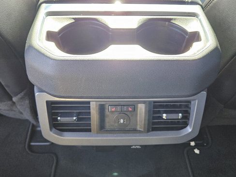 Used 2024 Ford F250 Lariat w/ Chrome Package image 9