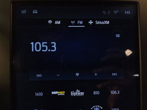 Used 2024 Ford Edge SEL image 25