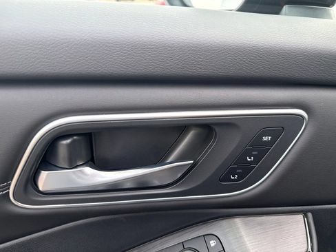 New 2026 Nissan Rogue Platinum AWD/4WD image 12