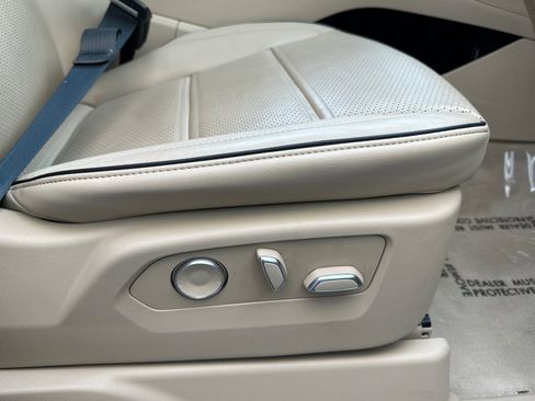 Certified 2023 Cadillac Escalade Premium Luxury w/ Performance Package image 24