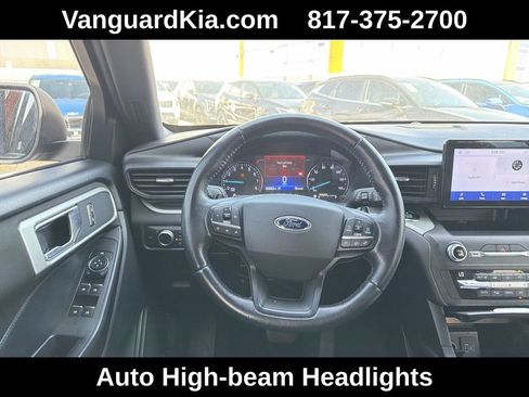 Used 2020 Ford Explorer XLT RWD image 13