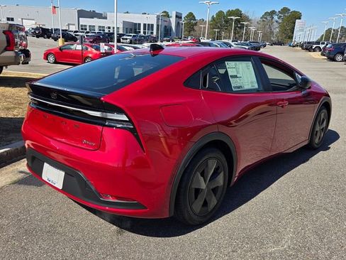 New 2026 Toyota Prius SE image 12