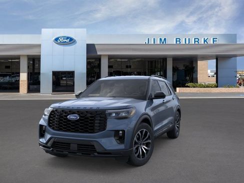 New 2026 Ford Explorer ST-Line RWD image 2