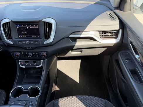 Used 2023 GMC Terrain SLE w/ Driver Convenience Package image 12