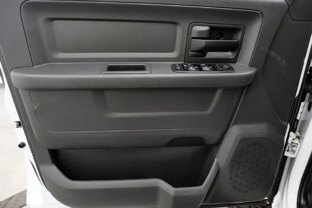 Used 2012 RAM 2500 ST w/ Chrome Appearance Group AWD/4WD image 13
