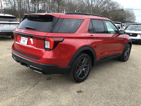 New 2026 Ford Explorer ST-Line w/ ST-Line Street Pack image 10