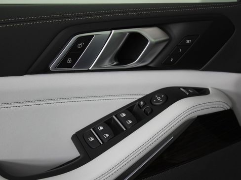 New 2026 BMW X5 xDrive50e w/ M Sport Package image 24